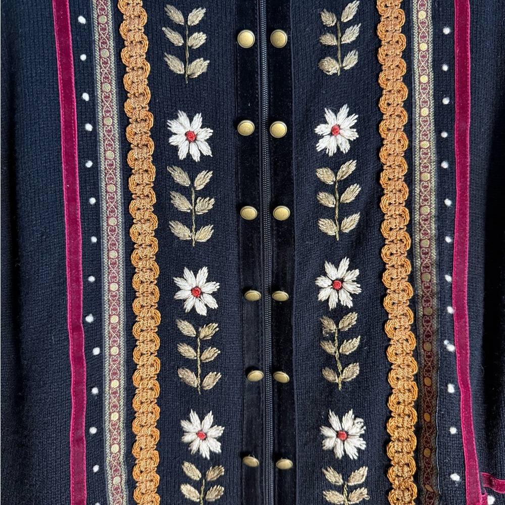 Icelandic Designs wool floral embroidered lined sweater jacket cottagecore Large - Picture 2 of 10